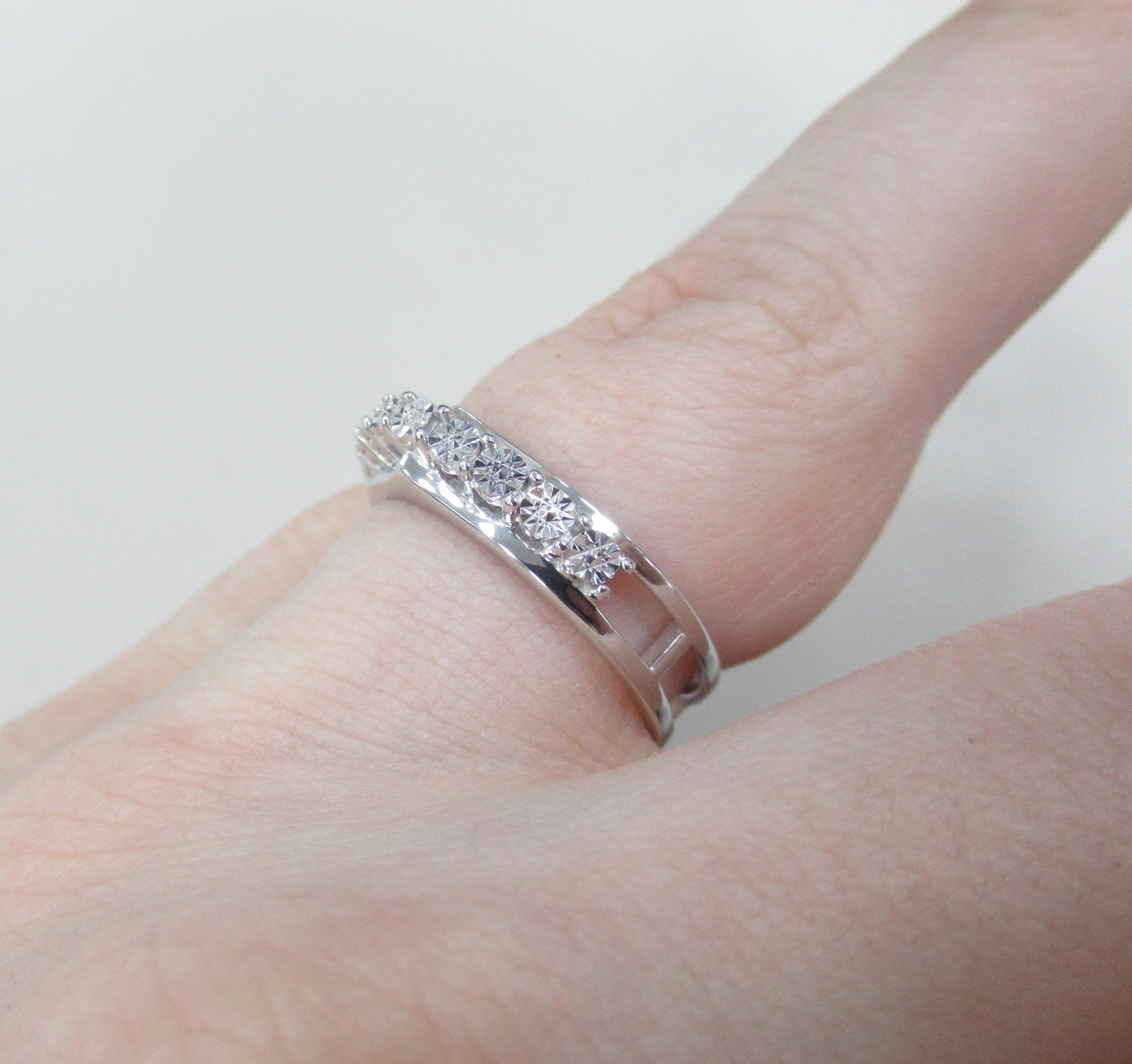 10321-001211 Кольцо (Ag 925)